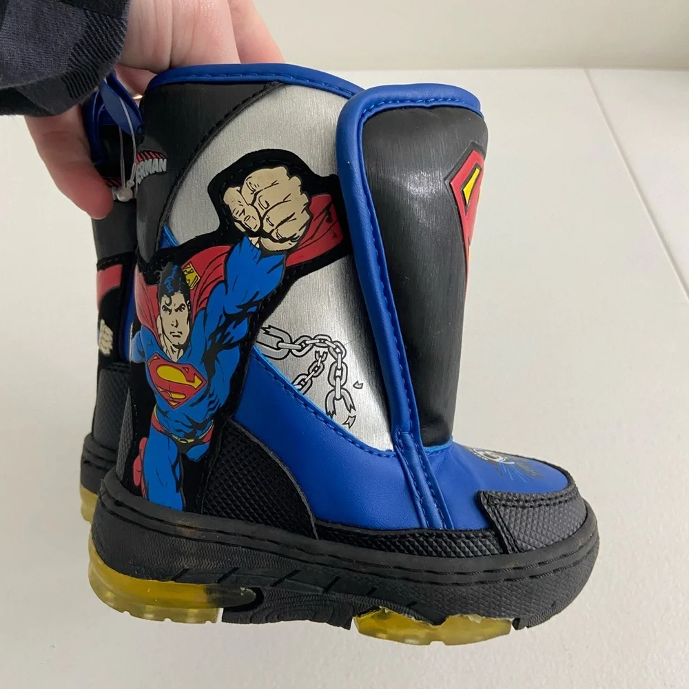 NWOT Superman toddler boy’s dual Velcro insulated snow‎ boots winter shoes 5